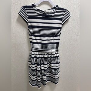 Betsey Johnson Striped Fit & Flare Dress Cap Sleeve Back Zip Tie Waist Small